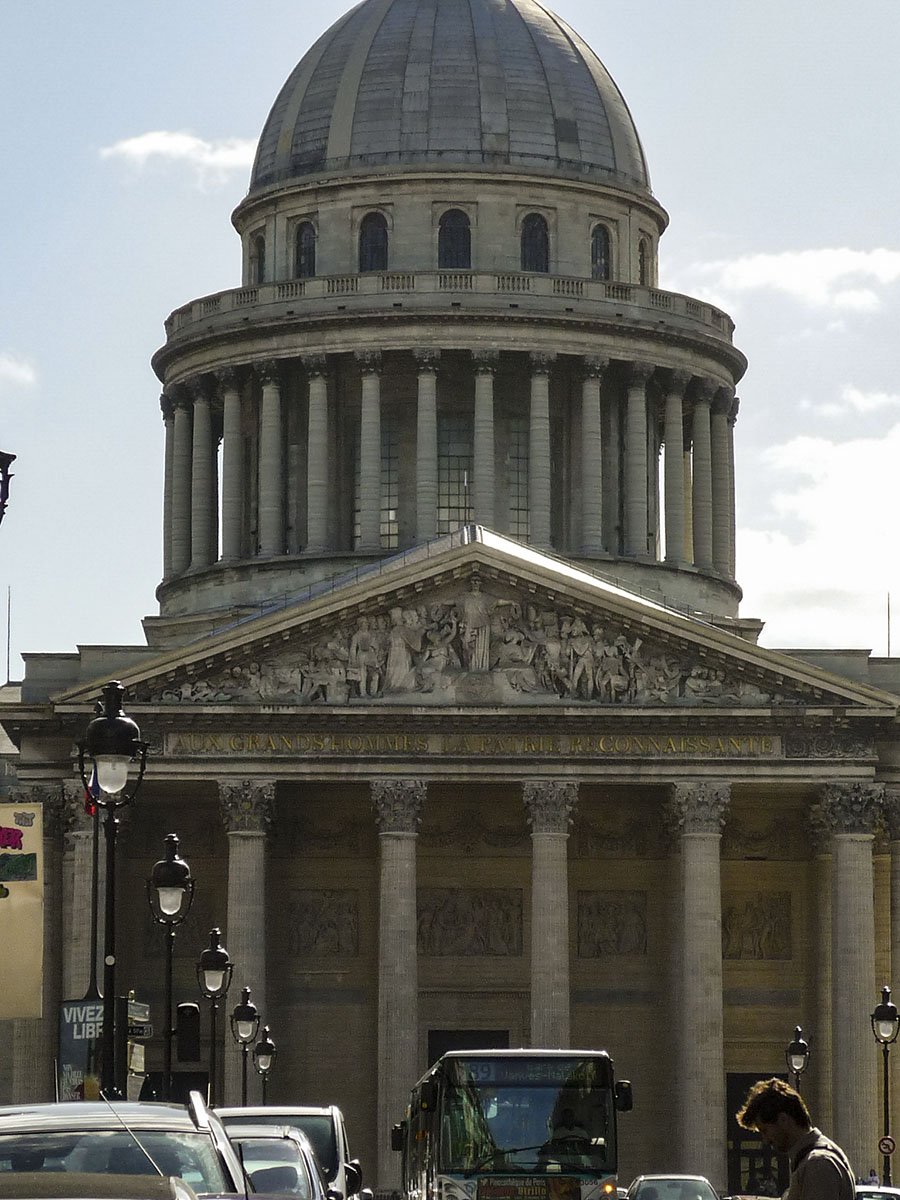 Fachada El Pantheon, Paris
