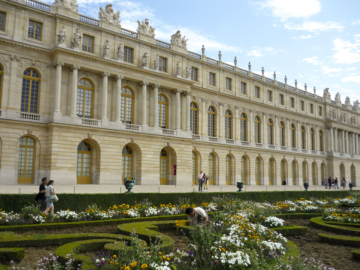 Fachada y jardines del Palacio de Versailles